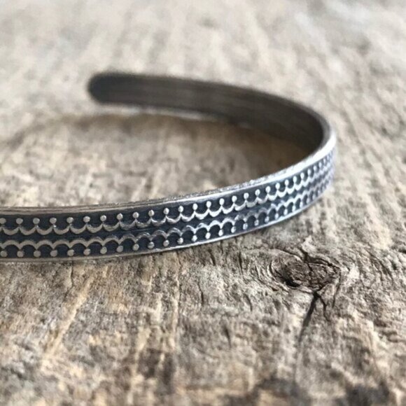 Scalloped Open Cuff Bangle Bracelet 15g (.5oz), 5.6mm Wide - Picture 2 of 5